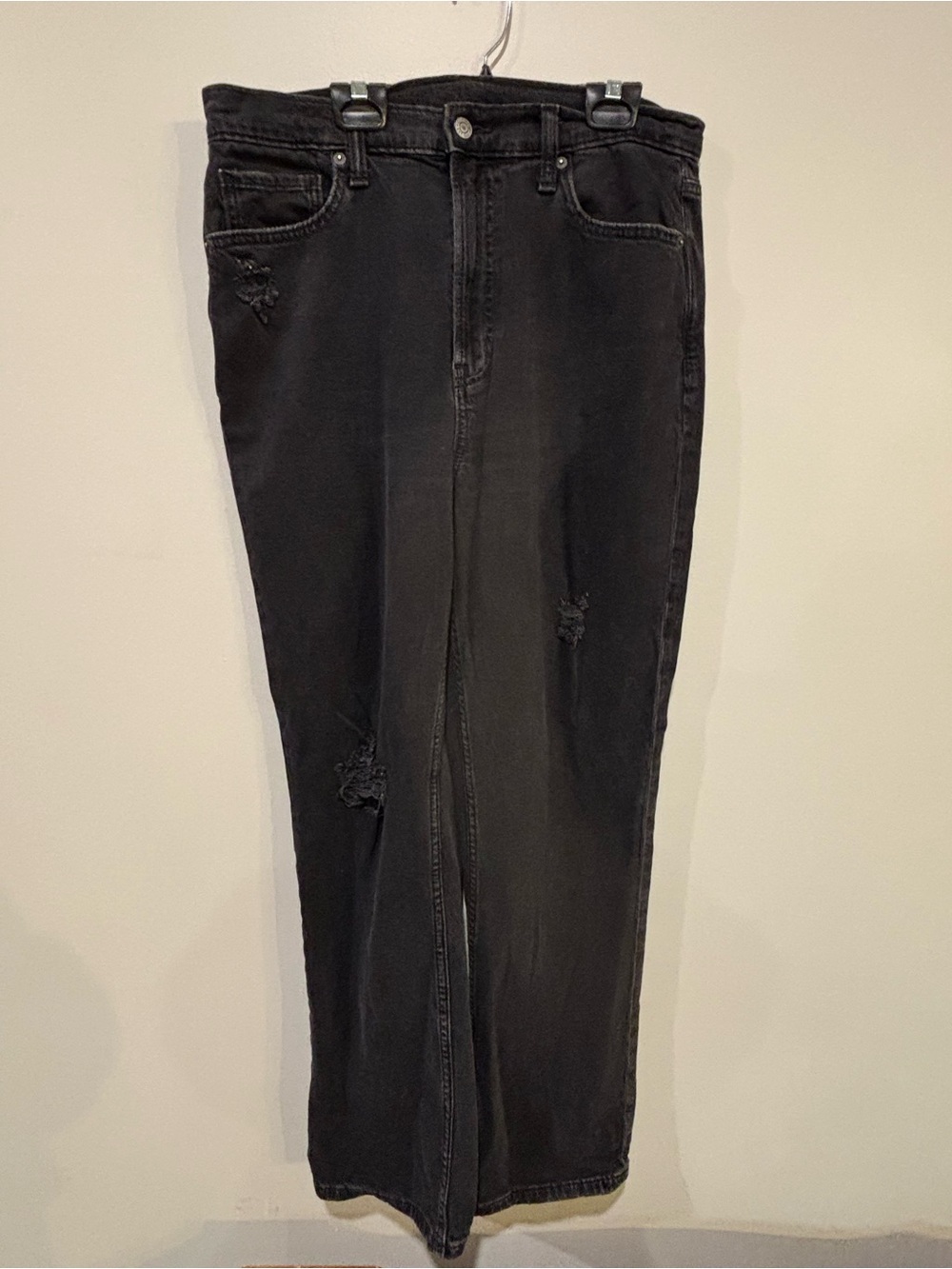 GAP High-Rise Black Distressed Women's Jeans